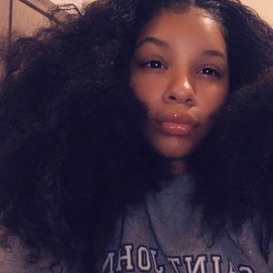 Meet your Posher, Phylisha